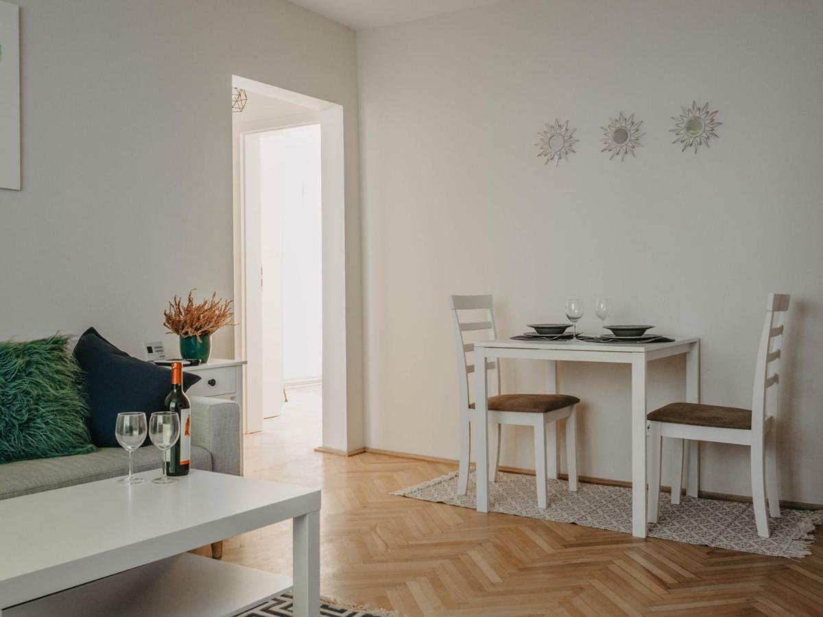 Business And Travel Central Apartment تيميشورا المظهر الخارجي الصورة